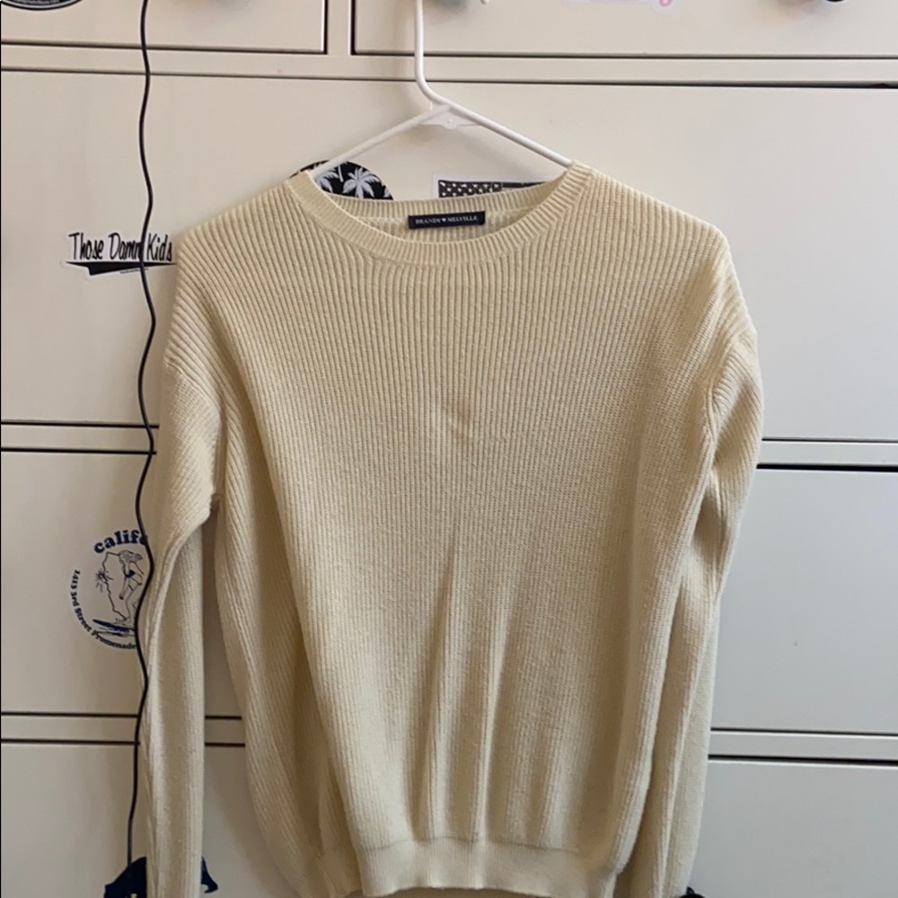 Brandy Melville sweater